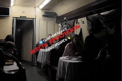 Поезд Москва-Чита застрял в лесу Ярославской области