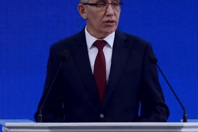 Миляев поручил построить больницу, ремонтировать дороги и поддержать матерей