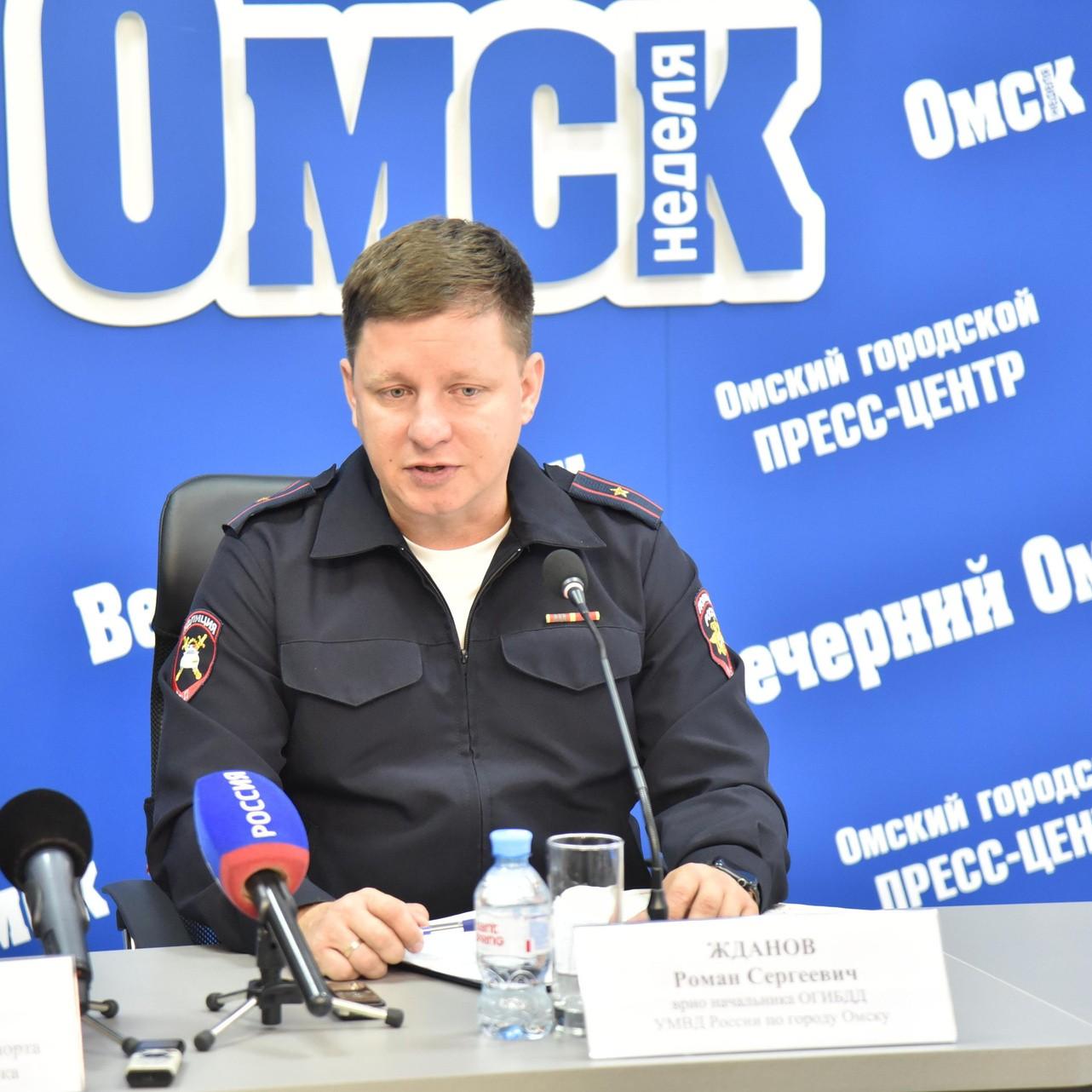 <p>Роман Жданов</p>