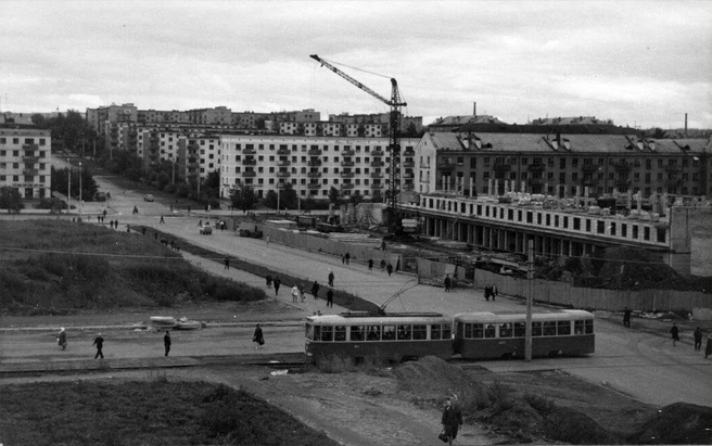 Судя по информации в посте исторического сообщества во «ВКонтакте», фото сделано в 1973 году — тогда дом на Крисанова еще строился | Источник: Пермь | История Перми / Vk