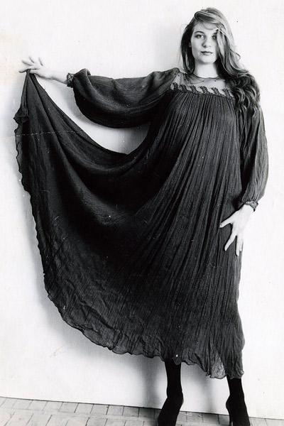 Актриса сама шила себе одежду, 90-е годы
