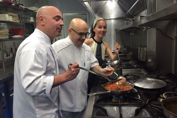 Михаил и Евгения берут мастер-классы по кулинарии