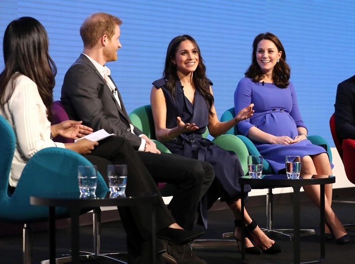 Меган Маркл выступает на форуме «Королевского фонда», 28
