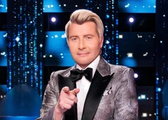 «Задуши его, задуши!»: Басков вмешался в жаркий спор Лазарева и Стоуна в шоу «Ну-ка, все вместе! Хором!»