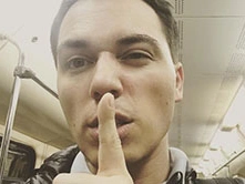 Родион Газманов напугал поклонников фотографией под капельницей