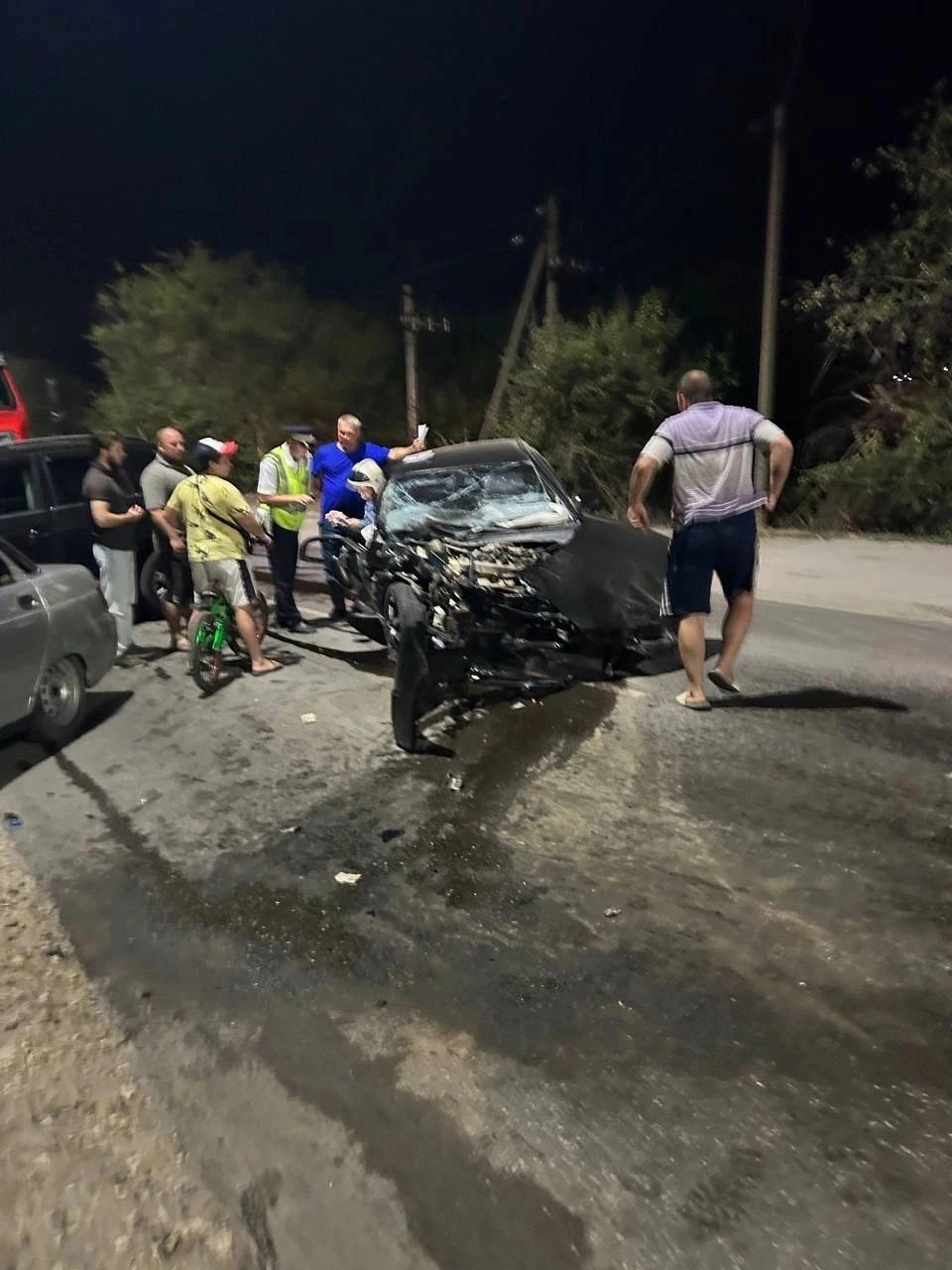 В Волгограде в страшной аварии разбился мужчина с браслетом ФСИН на ноге -  17 августа 2023 - V1.ру