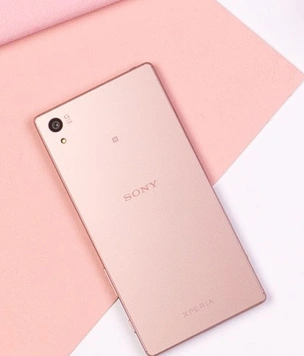 Жизнь в розовом цвете: новый телефон Sony Xperia Z5