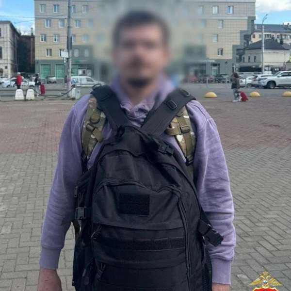 Задержан подозреваемый в поджоге авто директора химчистки в Колпино | Источник: ГУ МВД России по г. Санкт-Петербургу и Ленинградской области