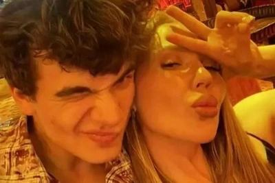 Ответила «да» на льду: Карина Кросс закрутила роман с хоккеистом и снова идет под венец