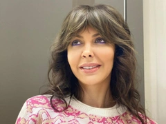 Алиса Казьмина сделала пластику носа и перестала прятать лицо — фото