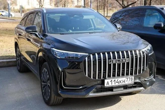 Лучше и дешевле Toyota Camry. В Смольном рассказали, на какие автомобили могут пересесть чиновники | Источник: пресс-служба губернатора Санкт-Петербурга