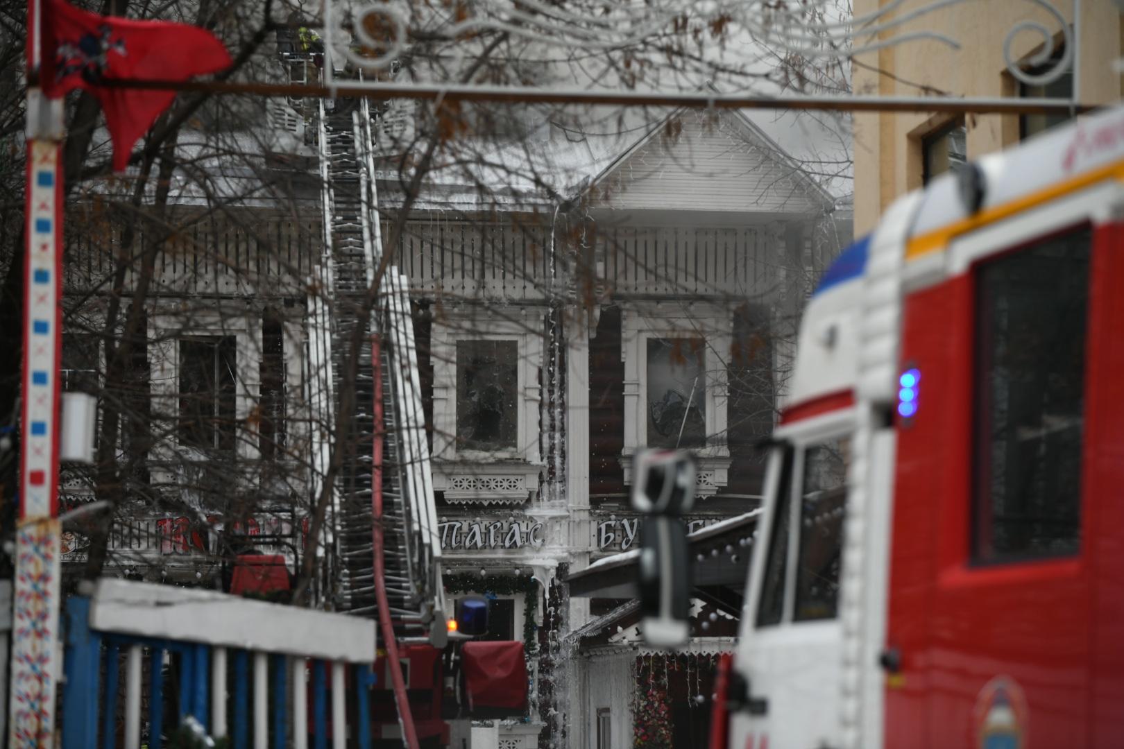 В центре Москвы полыхает ресторан «Корчма Тарас Бульба»: фото, видео,  подробности 1 января 2023 - 1 января 2023 - МСК1.ру