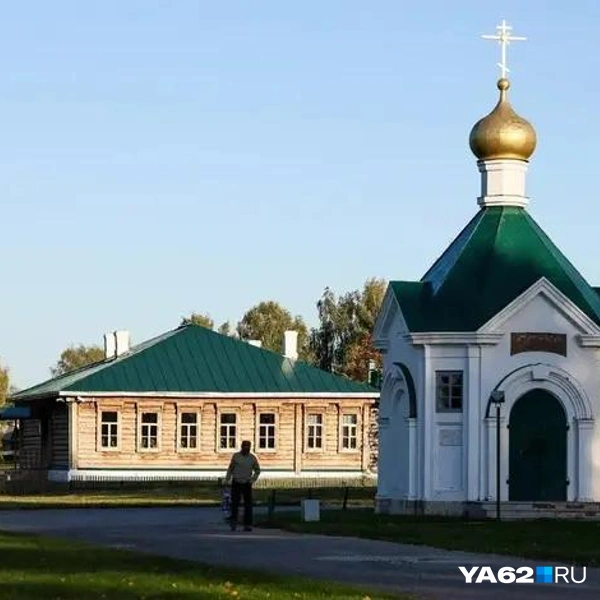 Именно в этой школе поэта оставляли на второй год | Источник: Артем Устюжанин / MSK1.RU