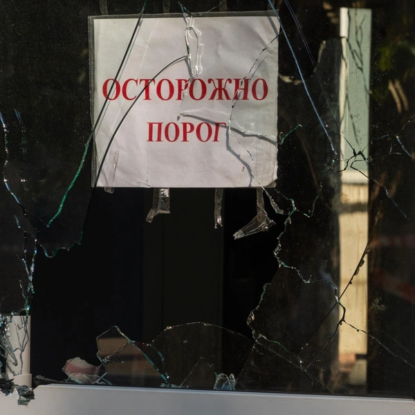 На КПП выстрелом разбило окно | Источник: Сергей Федосеев / 59.RU