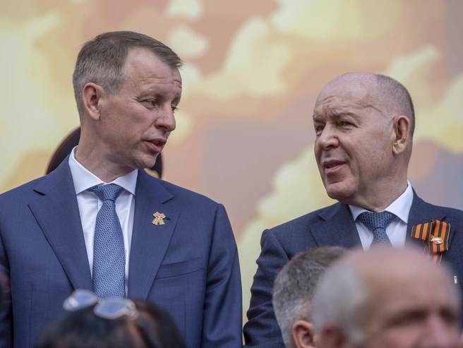 Депутат Госдумы Алексей Волоцков и вице-президент «Лукойла» Николай Николаев. | Источник: Константин Завриков / V1.RU