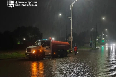 Ночью в Благовещенске откачали свыше 160 тыс. литров воды
