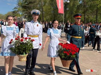 Возложение цветов | Источник: Николай Сальников / 56.RU