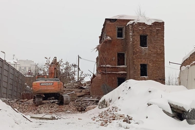 Снос исторического дома в Екатеринбурге начался