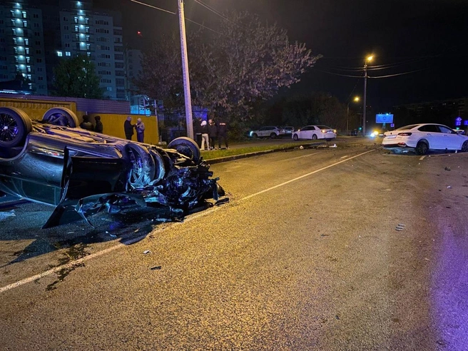 Трое из шестерых пострадавших попали в больницу | Источник: ГАИ по Новосибирску