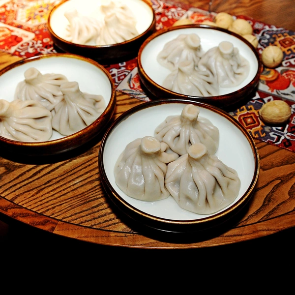 Порцию из трех хинкали нужно было съесть как можно быстрее | Источник: Ирина Тропина / 59.RU