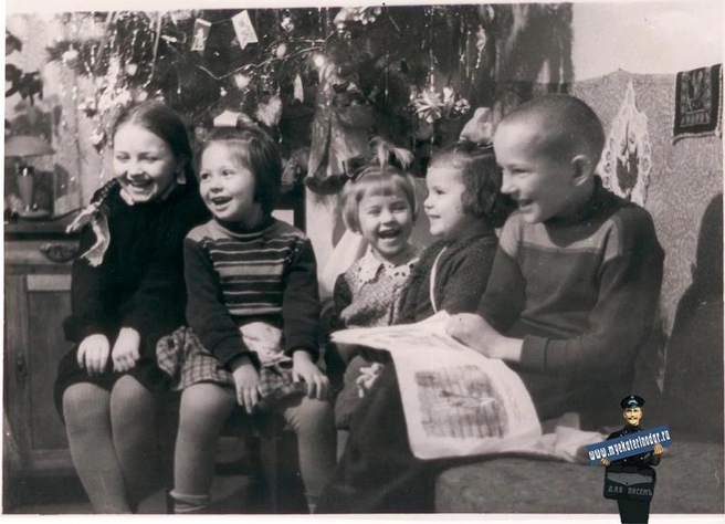 Счастливые дети из общежития для педагогов | Источник: Фотоархив Толмасовой Елены / myekaterinodar.ru