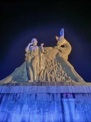 Достопримечательности в вечерних огнях | Источник: предоставлено героями публикации