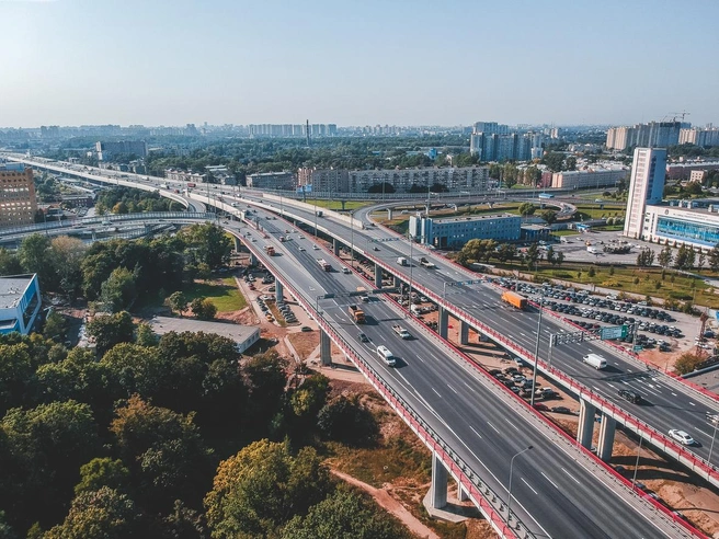 За КАД и обратно: как застройщики прокладывают дорогу к единой агломерации | Источник: iStock.com/Vladimir Mironov