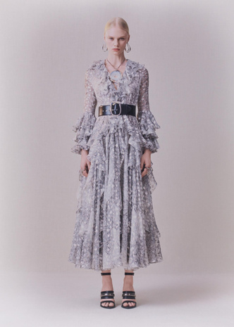 Кожа, ар-нуво и «голое» кружево: Alexander McQueen pre-fall 2020