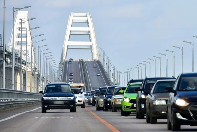 На подъезде к Крымскому мосту до 1 мая откроют дополнительную полосу | Источник: Официальный телеграм-канал главы Республики Крым Сергея Аксенова