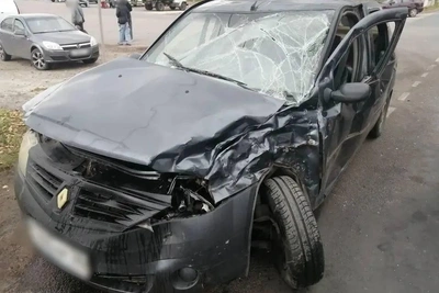 В ДТП с грузовиком в Воронежской области пострадали трое