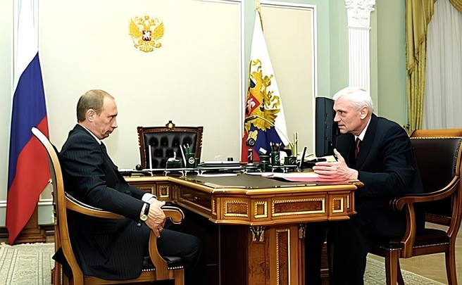 Владимир Путин и Леонид Драчевский в 2000 году | Источник: Kremlin.ru