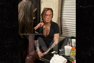 Микки Рурк вернулся на съемки после выселения