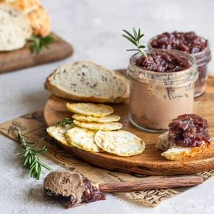 Не только десерты: 3 несладких (и очень вкусных) рецепта с шоколадом, которые перевернут ваше сознание