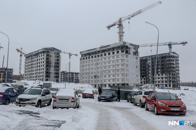 На одном из участков уже строят дома | Источник: Наталья Бурухина / NN.RU