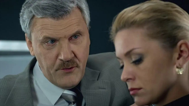 «След» (18+) стал народным сериалом | Источник: «След» (18+), 2007, режиссеры: Игорь Ромащенко, Алексей Куличков, Сергей Борчуков, Юрий Харнас, Оксана Сидоренко, Всеволод Аравин, Армен Арутюнян, Александр Данильцев, Владимир Койфман, Евгений Андреев