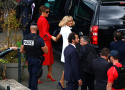 Первые подруги: Мелания Трамп и Бриджит Макрон в Париже