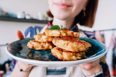 Barnaul Resident Shares Recipe for Tasty Chicken Pancakes