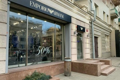 Причины закрытия магазина Emporio Armani в Красноярске