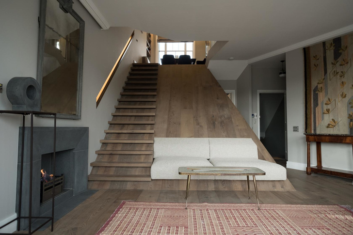 Лондонская квартира с деревянной лестницей от Deca Architecture (фото 0)