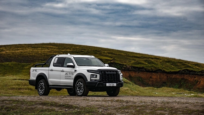 Если брать все три пикапа марки JAC, то продажи даже лучше уазовских | Источник: Артем Краснов