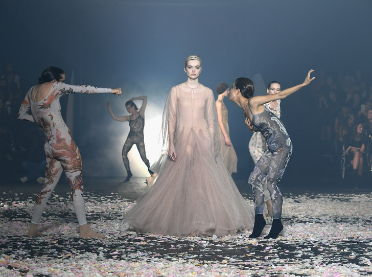 Плиссе и круазе: как одежда балерин вновь вернулась в моду