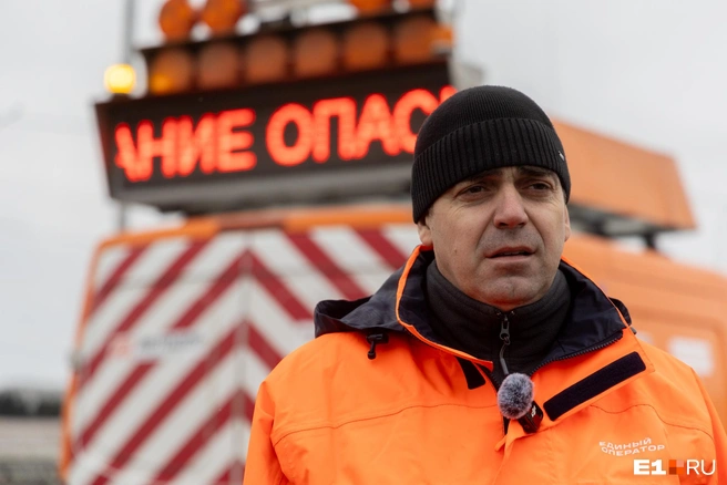 Константин Щепин отвечает за работу аварийных комиссаров на новом участке Дюртюли — Ачит | Источник: Владислав Лоншаков / E1.RU