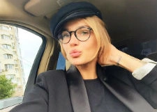 Алена Водонаева экспериментирует с имиджем
