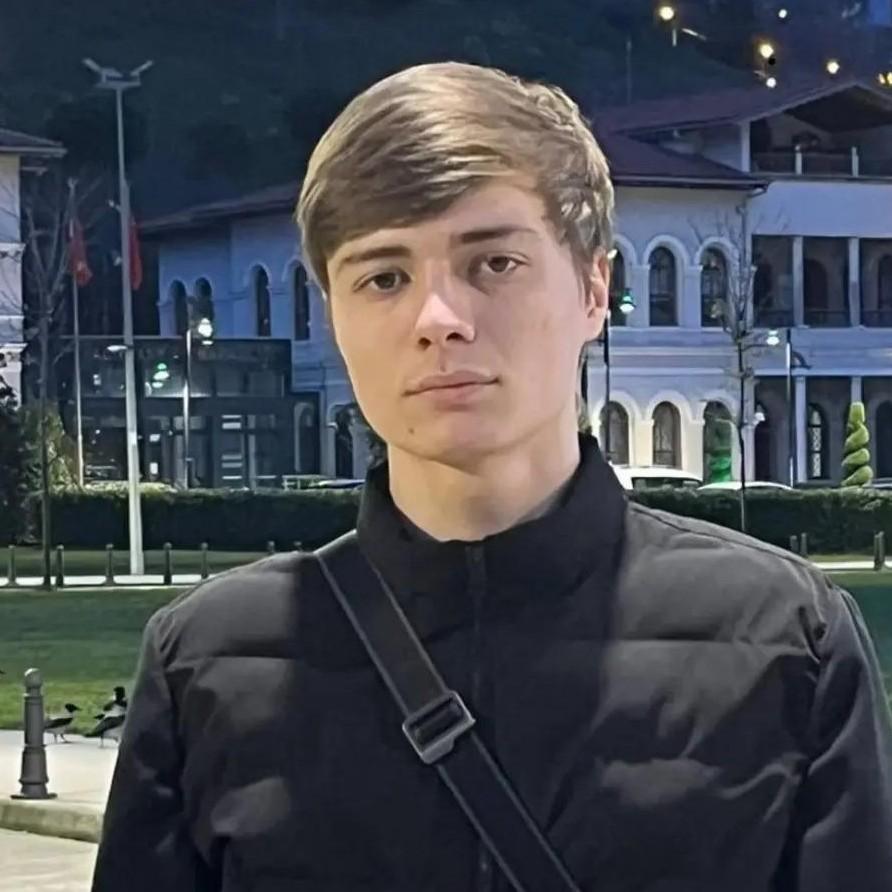 Черный пакет на голове и записка для мамы: загадочная смерть 20-летнего россиянина Усмана Амриева в Турции