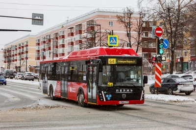 Emergency door failures plague new buses in Perm
