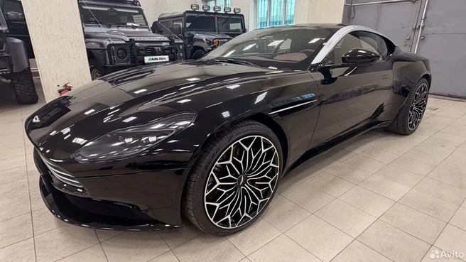 Тот самый Aston Martin DB11, который связал продавца со студией «Кефир» | Источник: скриншот с сайта бесплатных объявлений