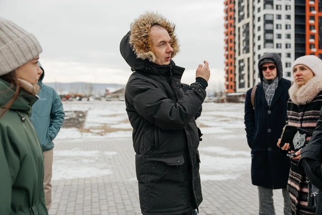 Ломакин подчеркивает, что главное — что разговоры уходят в конструктив | Источник: Ксения Зимина