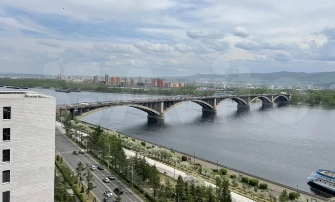 Вид на набережную | Источник: пользователь «Апарт-Инвест» / avito.ru