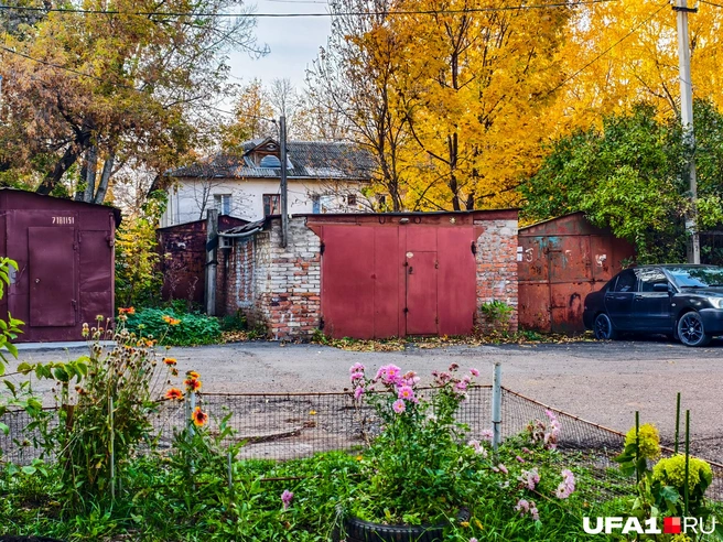 Куда же без гаражей | Источник: Булат Салихов / UFA1.RU