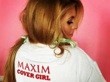 Анна Шульгина снялась для обложки журнала MAXIM